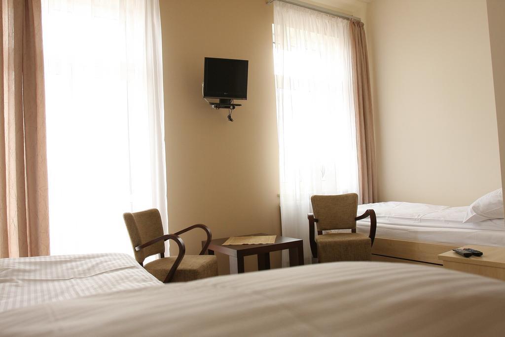 Stara Poczta Hostel Zambrow Szoba fotó